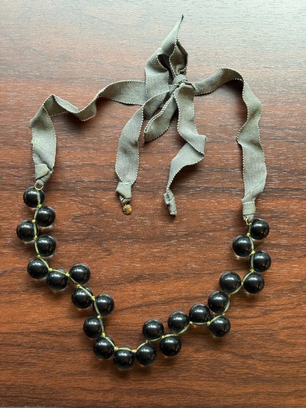 Vintage 1980s J. Crew Green Glass Bobble and Ribbon Necklace NWOT Rare - Picture 1 of 3